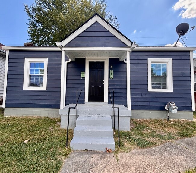 Photo - 219 N 32nd St