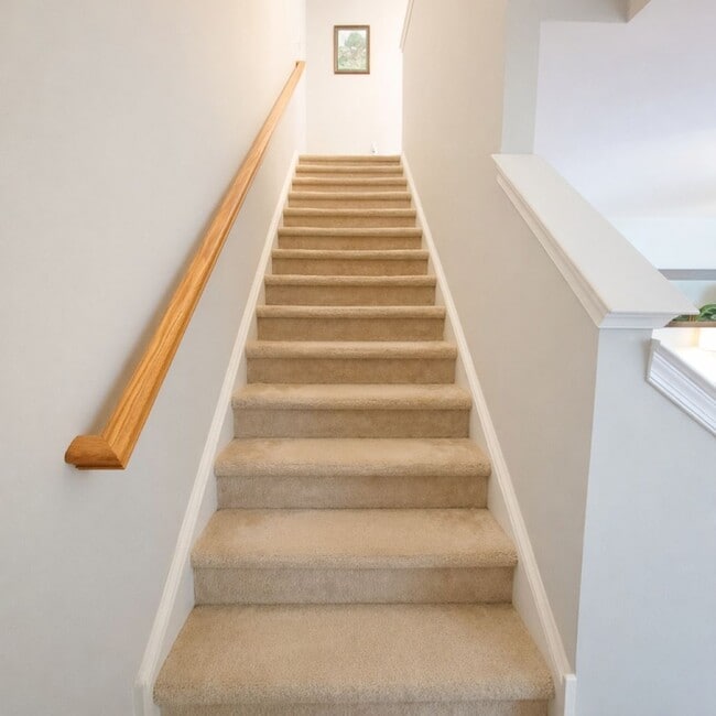 Photo - 3 bed 2.5 bath Townhome Available Now!