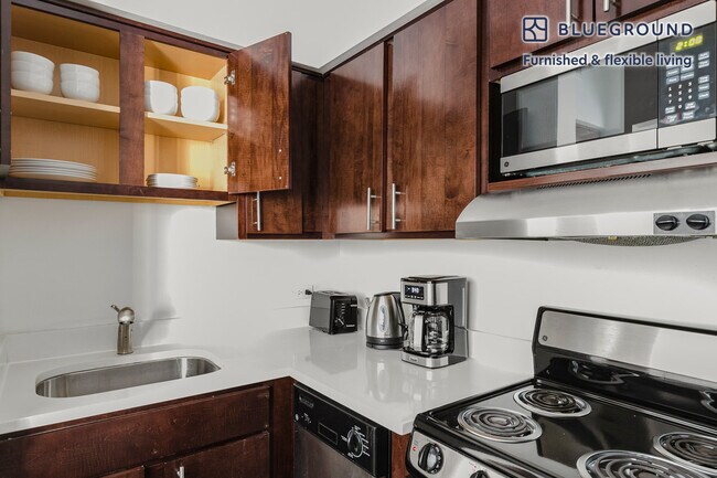 Photo - 200 E Chestnut St Unidad FL14-ID1155