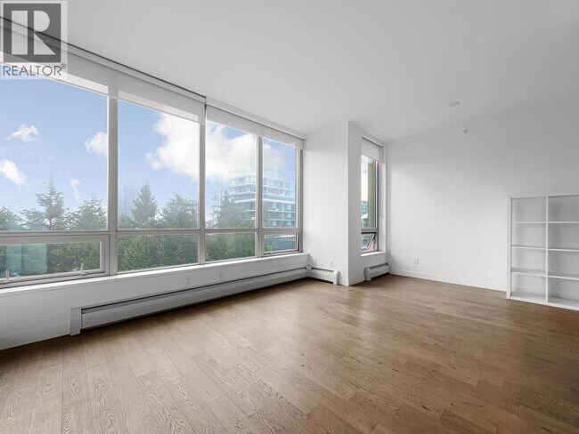 9060 University Crescent Unit 10xx