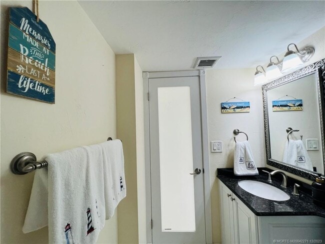 Photo - 9900 S Ocean Dr Unit 810