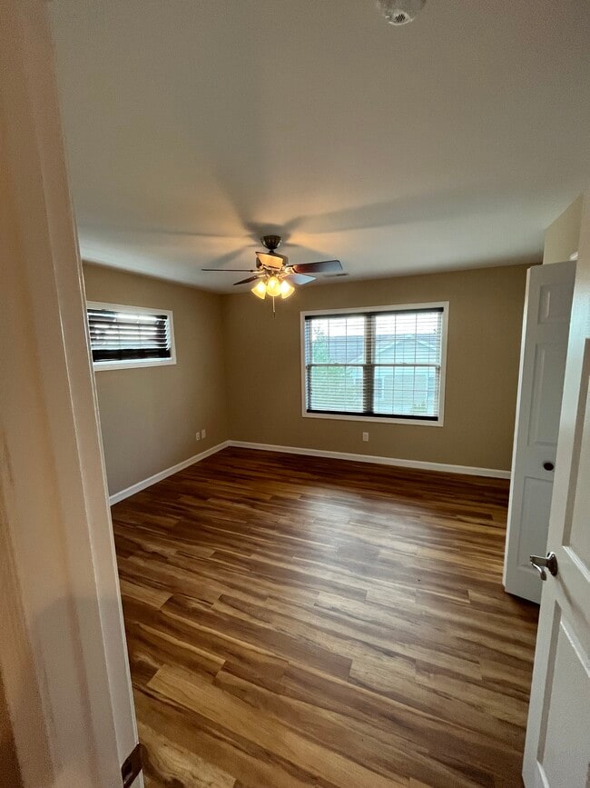 Photo - 210 Blackbird Village Cir