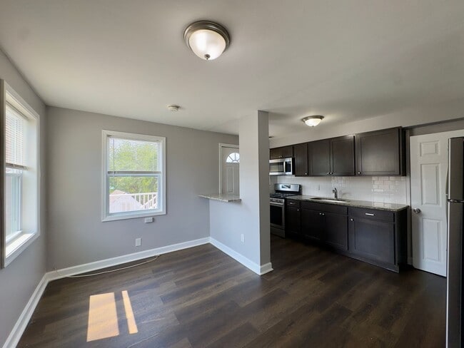 Photo - 7441 Berkshire Rd