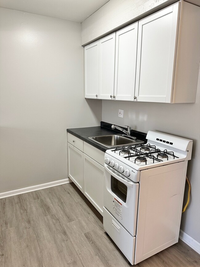 Photo - 1940 Mark Ave Unit 15