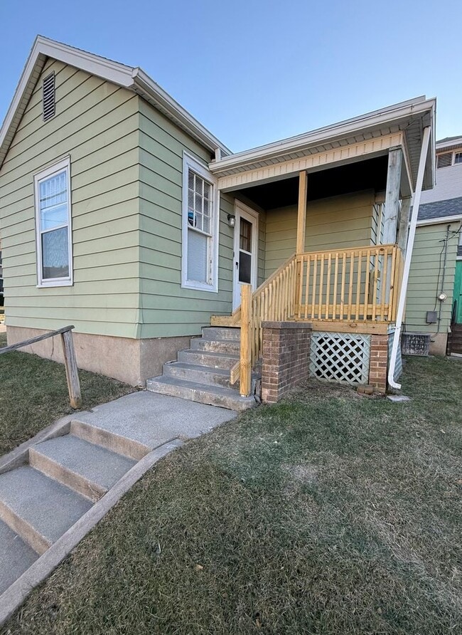 Photo - Charming 2 Bedroom Home with Garage on Corner Lot