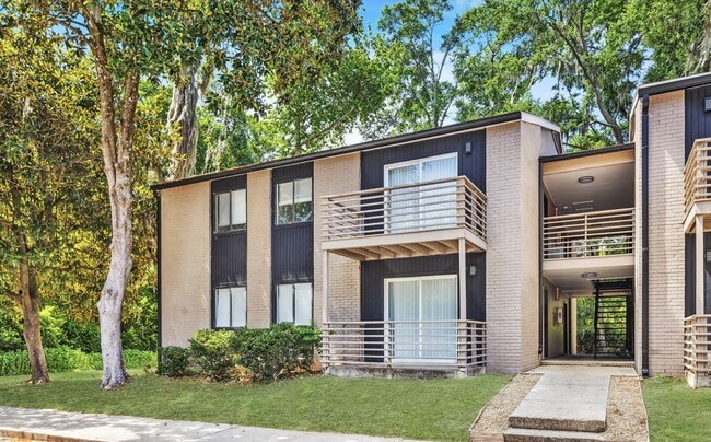 Building Photo - Residences at Port Royal Rental