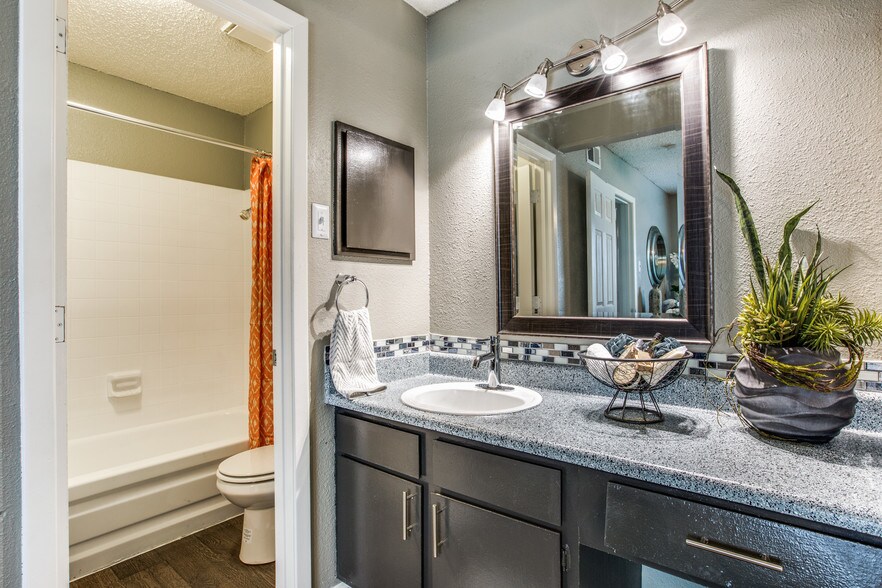 The Hangar Apartments For Rent in Cedar Hill, TX