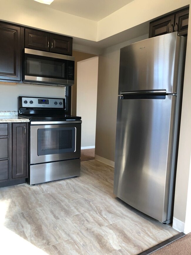 Photo - 69 S Elm St Unit 69B
