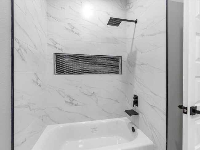 Building Photo - 8010 Easter St