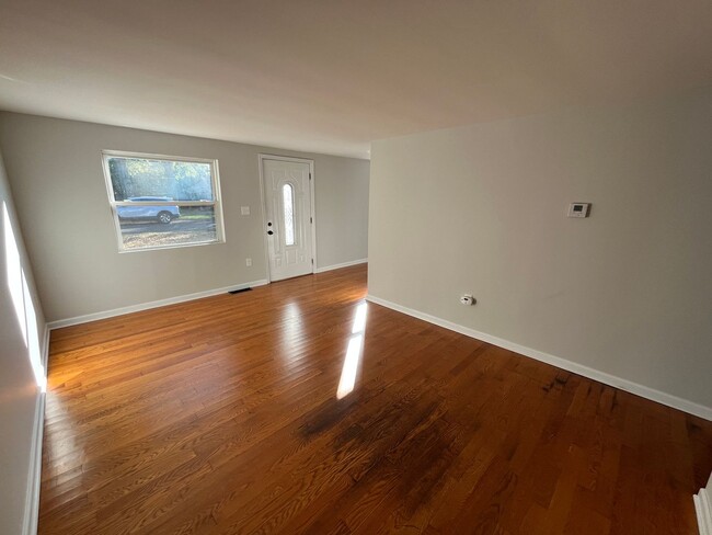 Photo - **REMODELED 2-BEDROOM HOME w/ CARPORT IN B...