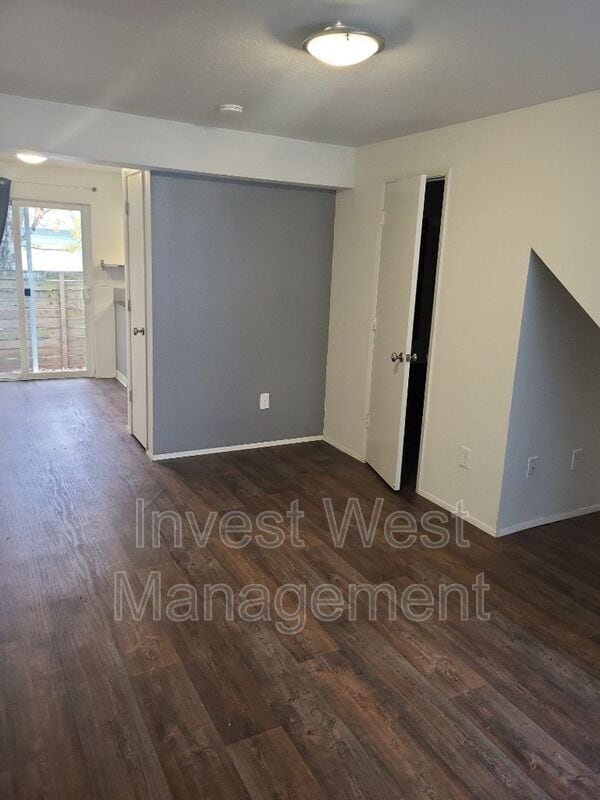 Photo - 9027 N Saint Louis Ave