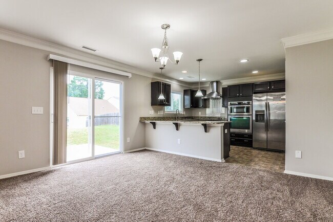 Photo - 440 Kerriann Ln