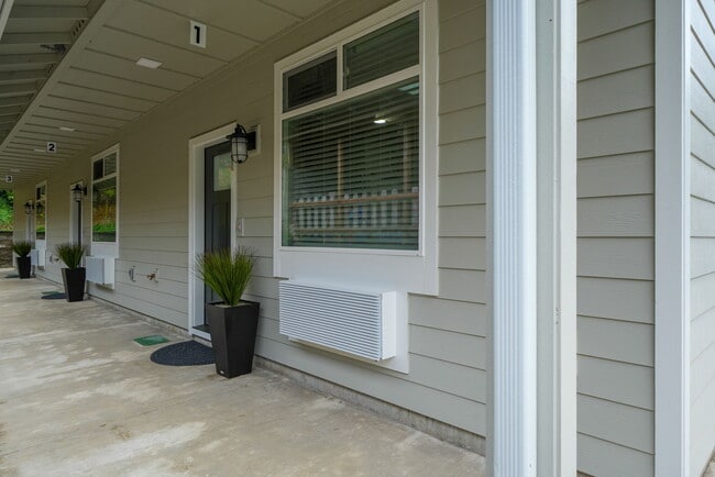 Entrada frontal - 195 NW 6th St