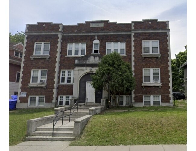Building Photo - 401 Ridgeway Ave Rental