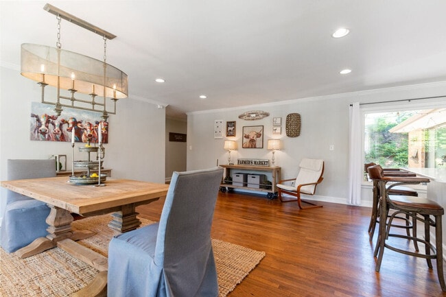 Photo - 3926 Pineview Dr SE Unit ID1234817P