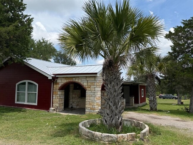 Building Photo - 21840 Ann Showers Dr