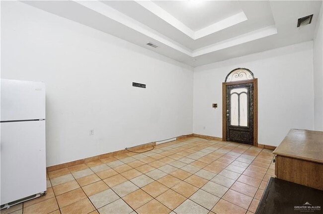 Photo - 8516 Hendrix Ave Unit 6