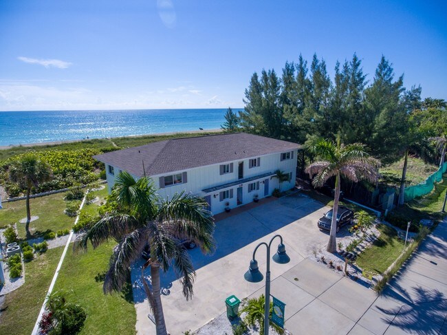 Photo - 1156 S Ocean Dr Apartments