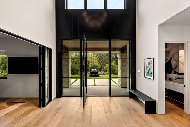 Photo - 19460 Rosita St