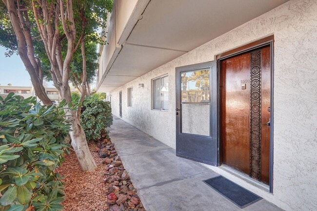 Photo - Beautiful 2-bedroom, 2-bathroom home nestled in the vibrant heart of Scottsdale
