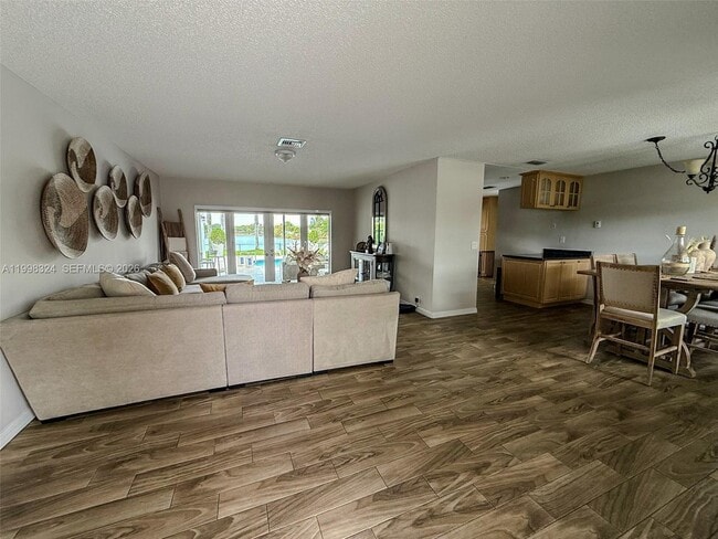 Photo - 11820 NW 23rd St