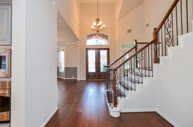 4315 Village Forest Dr