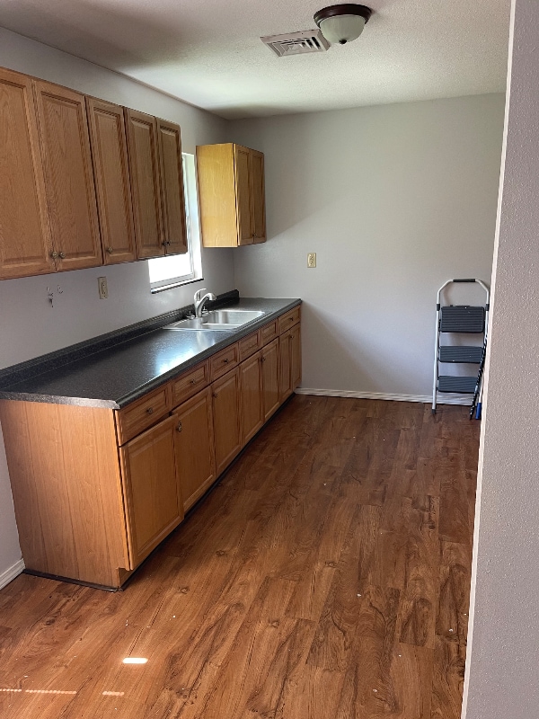 Photo - 1915 Park Ave