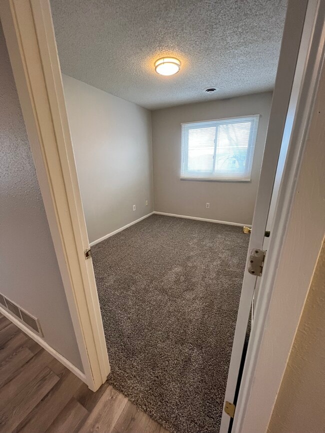 938 Wescott Trl Townhome Townhome Rental in Eagan MN