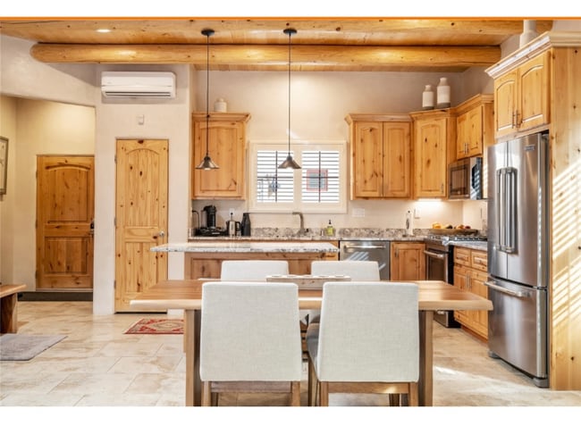 Photo - 510 Halona St