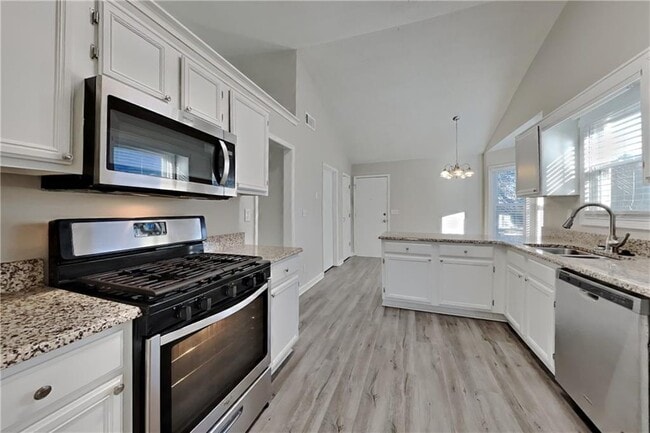 Photo - 645 Paris Dr