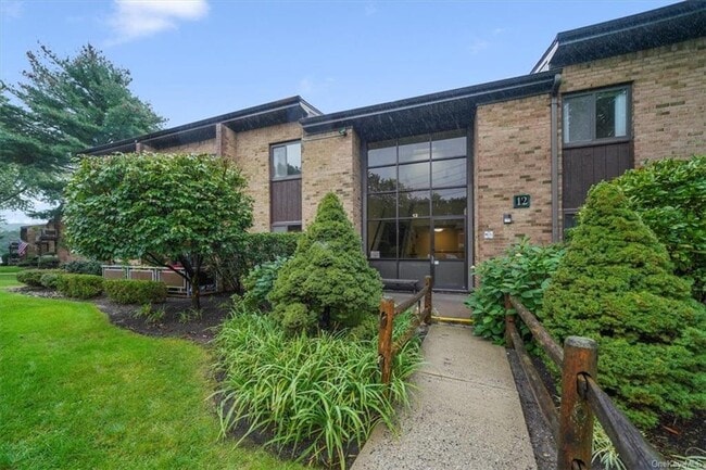 12 Brevoort Dr 2A  