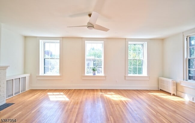 Photo - 46 York St Unit 2