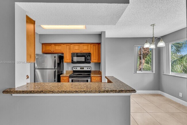 Photo - 5740 Rock Island Rd Unidad 299