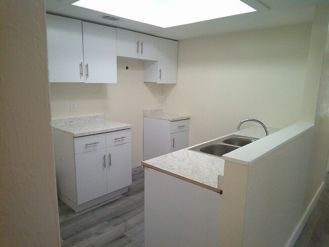 Photo - Spacious two-bedroom, 2-bath with a bonus ...