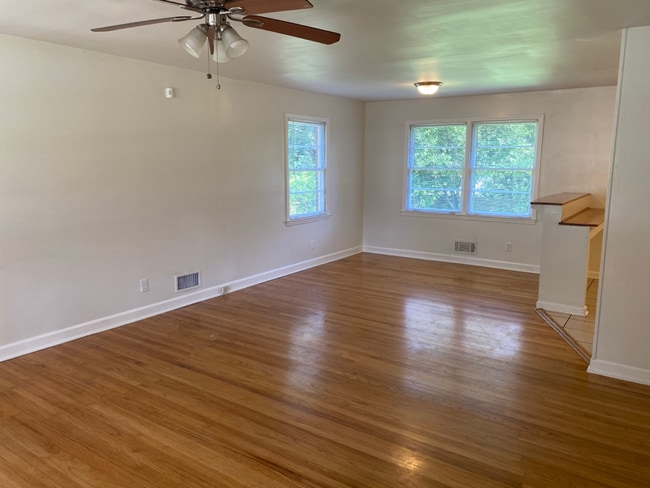 Photo - 1606 Winter St