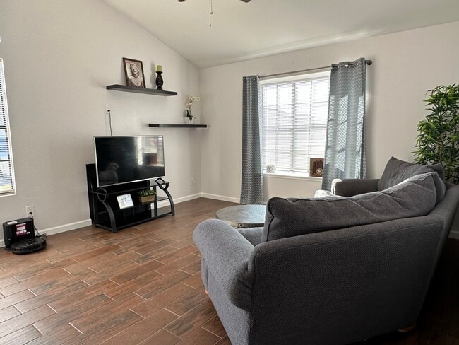 Photo - 5704 E Aire Libre Ave Unit 1001