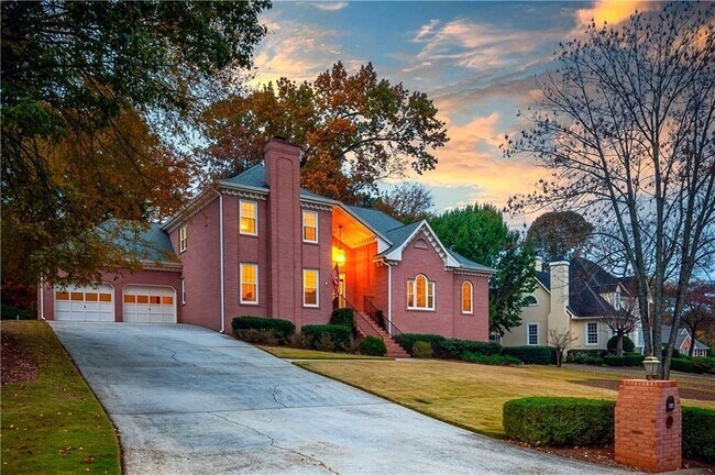 Building Photo - 830 Cramac Dr
