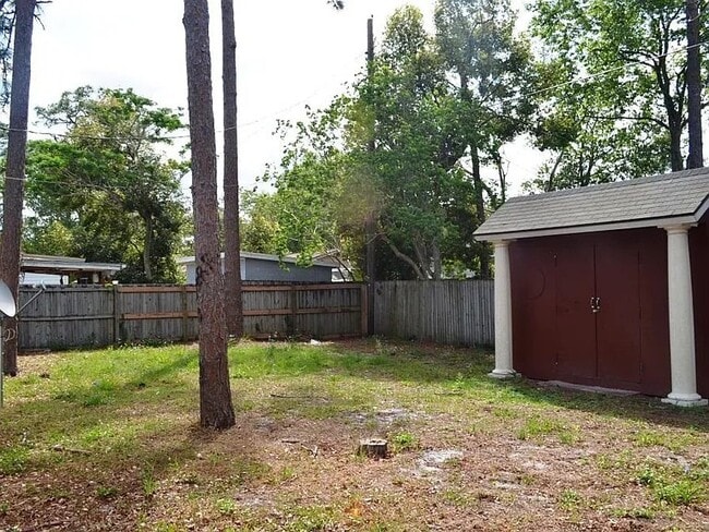 Photo - 660 Jasmine Rd