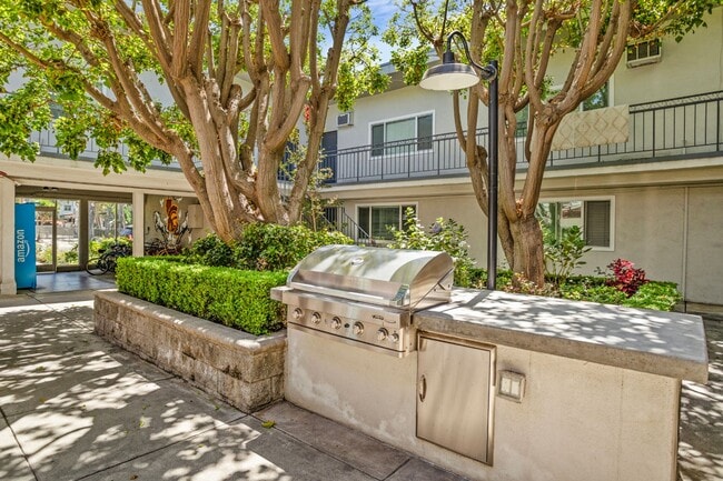 Photo - 2801 Orchard Ave