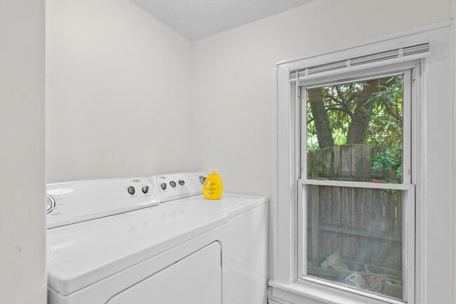 Photo - 410 Baltimore St