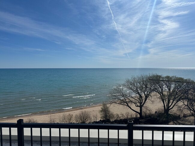 Photo - 550 Sheridan Square