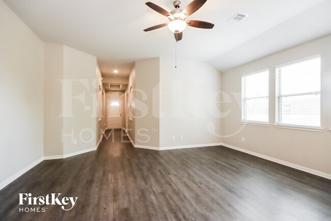 Photo - 6197 White Oak Leaf Lp