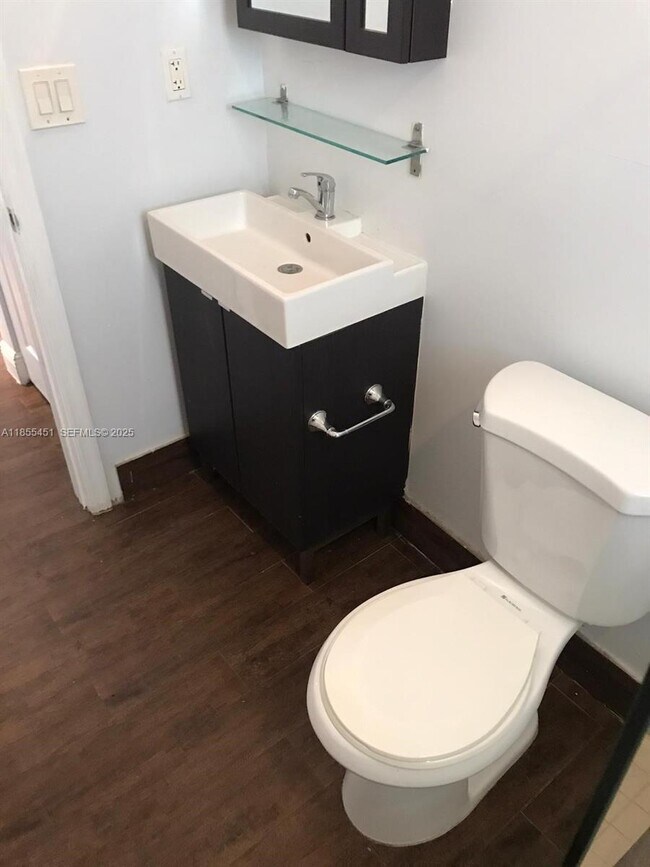 Photo - 131 NW 15th St Unidad U