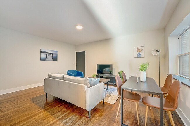 Victory Parkway Apartments - 3