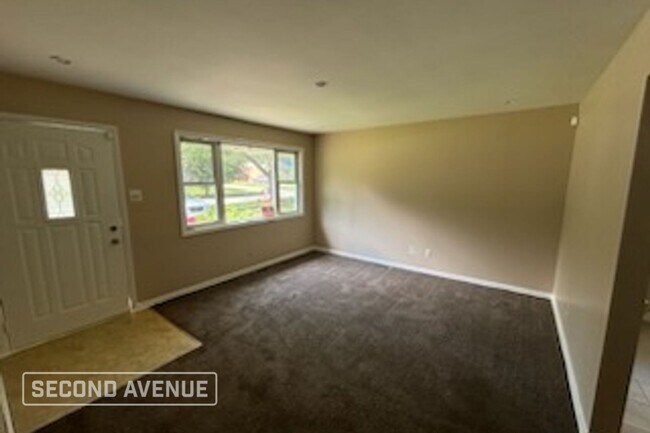 Photo - 733 Union Dr