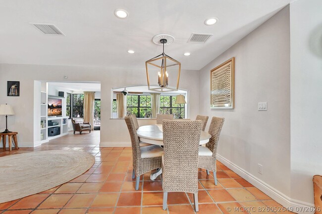 Photo - 801 SW 5th St