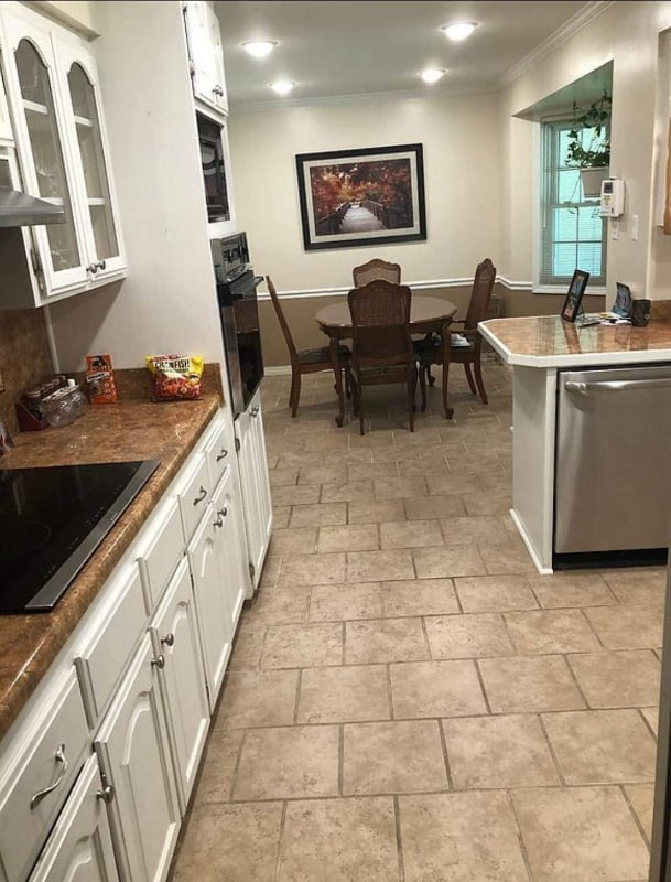 Building Photo - 11 Henry Ct