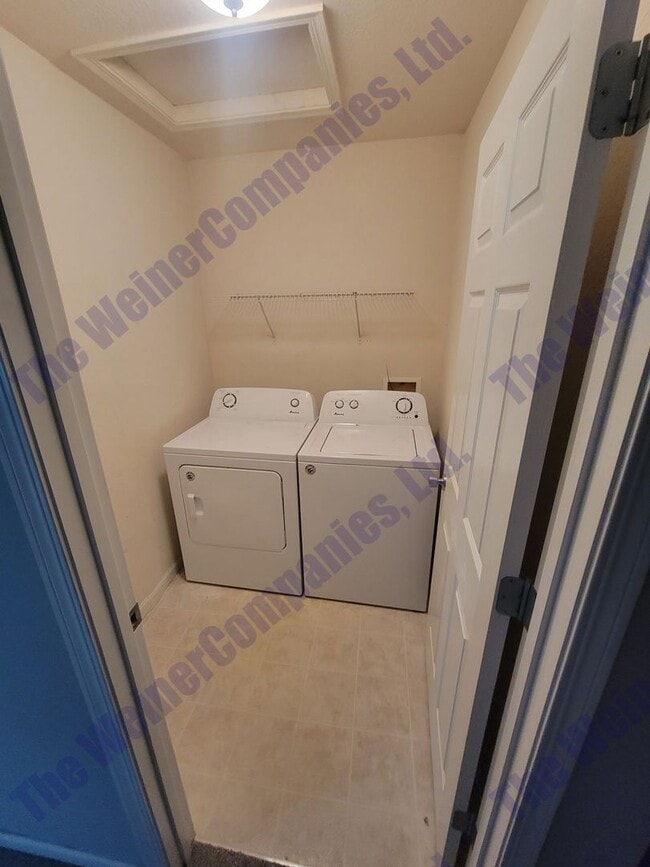 Photo - 3 Bedroom/2.5 Bathroom Townhome – Available August 1st!