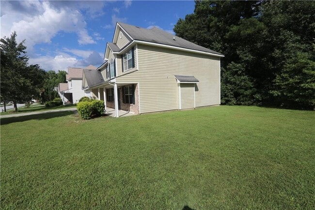 Photo - 156 Shadowhill Ln SW