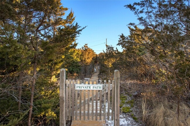 Photo - 76 Dune Rd